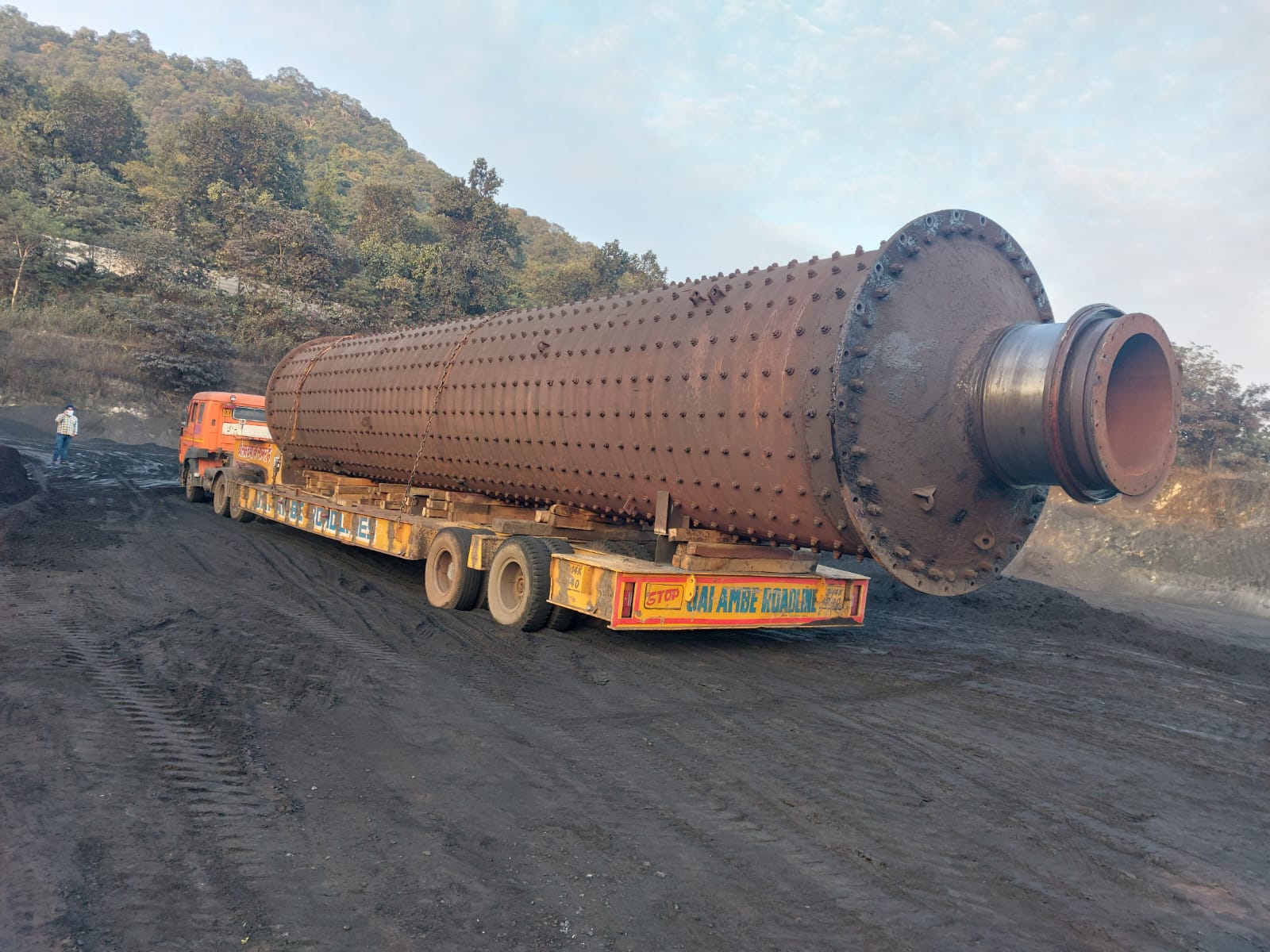 Heavy trailer transport