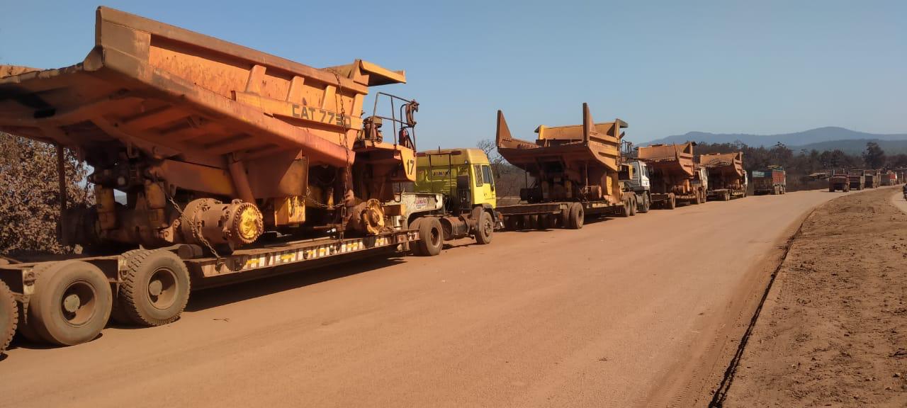 CAT 773 dumpers convoy